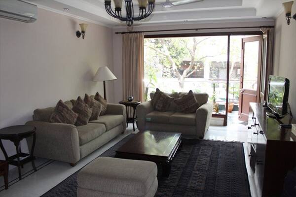 Saket Bed and Breakfast, New Delhi 3